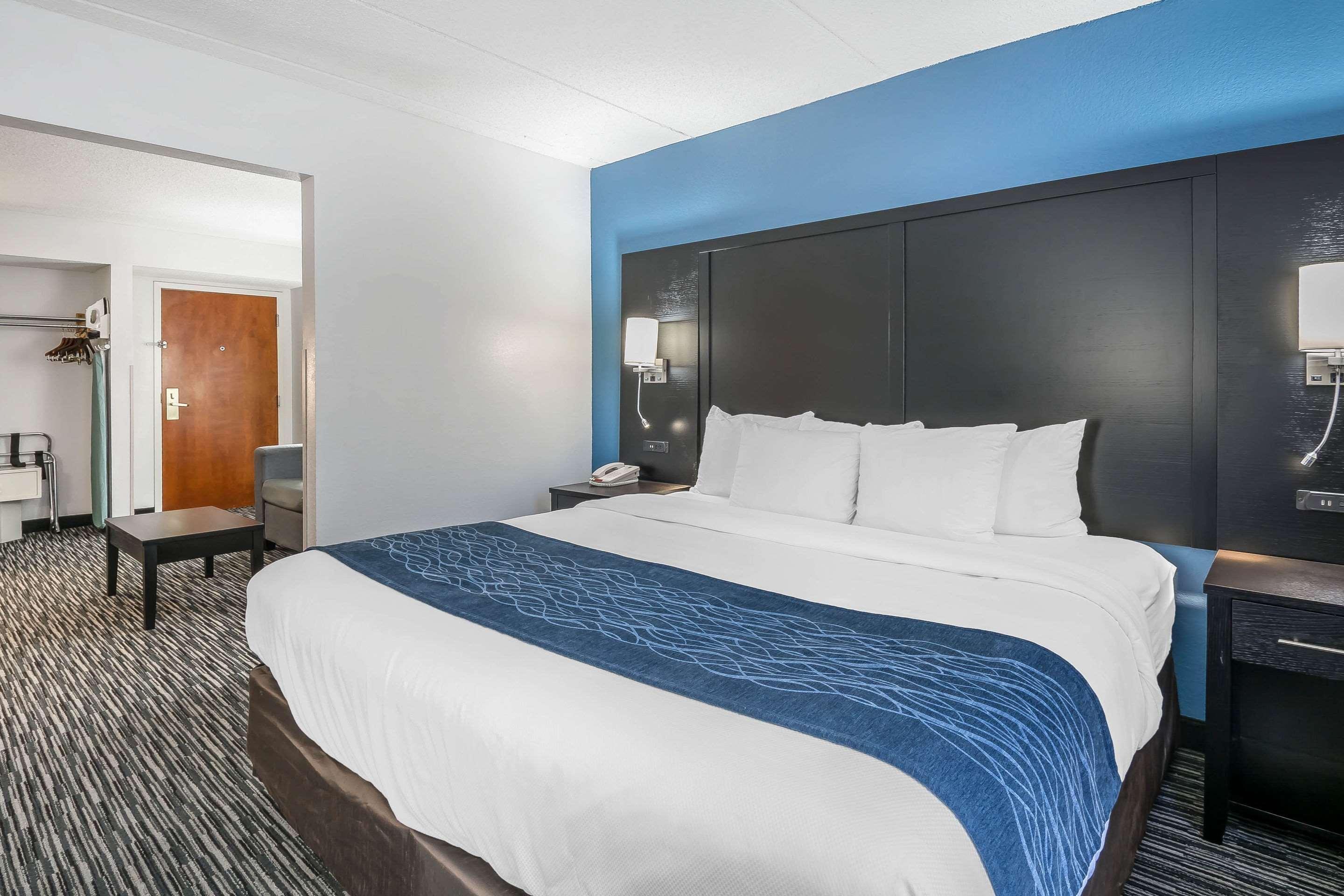 Comfort Inn University Гейнсвилл Экстерьер фото