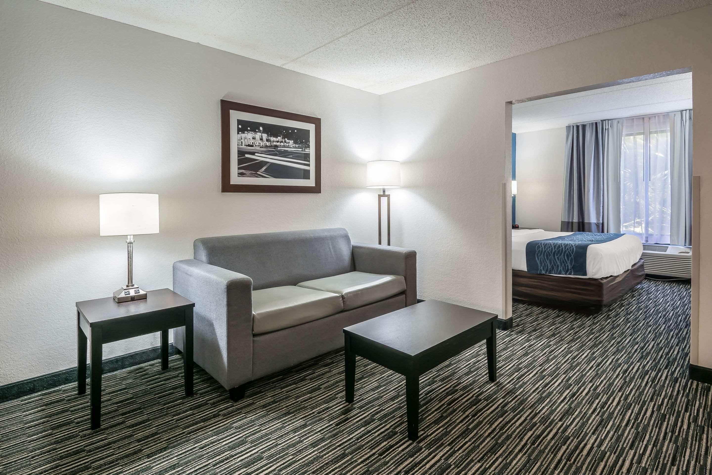 Comfort Inn University Гейнсвилл Экстерьер фото