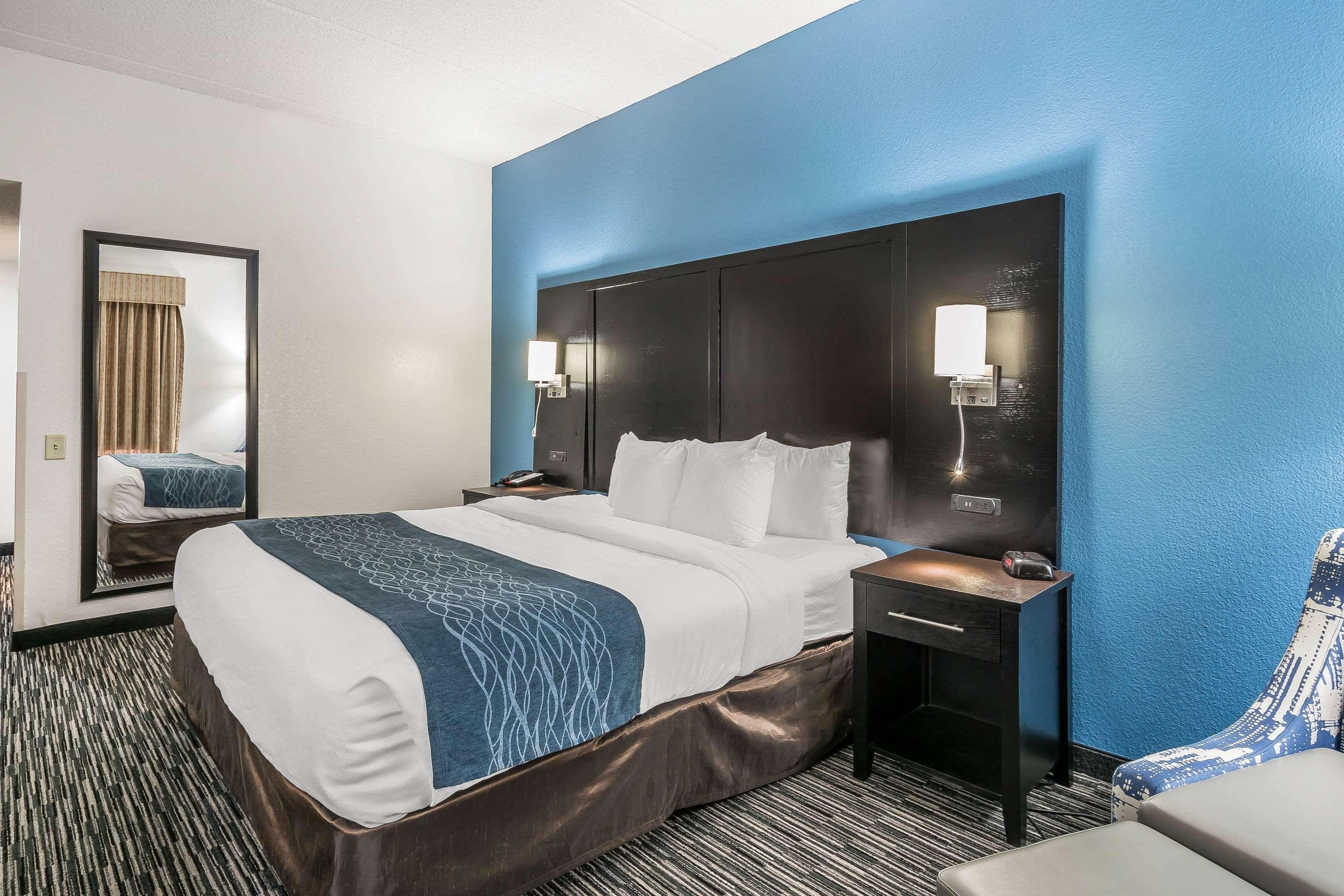 Comfort Inn University Гейнсвилл Экстерьер фото